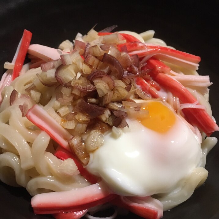鍋いらず!かにかまと温玉の冷やしうどん